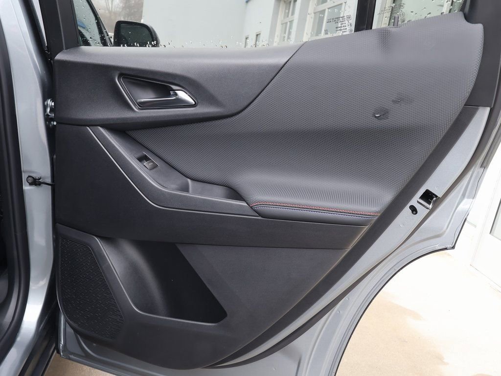 New 2026 Chevrolet Equinox RS w/ Convenience Package III image 32