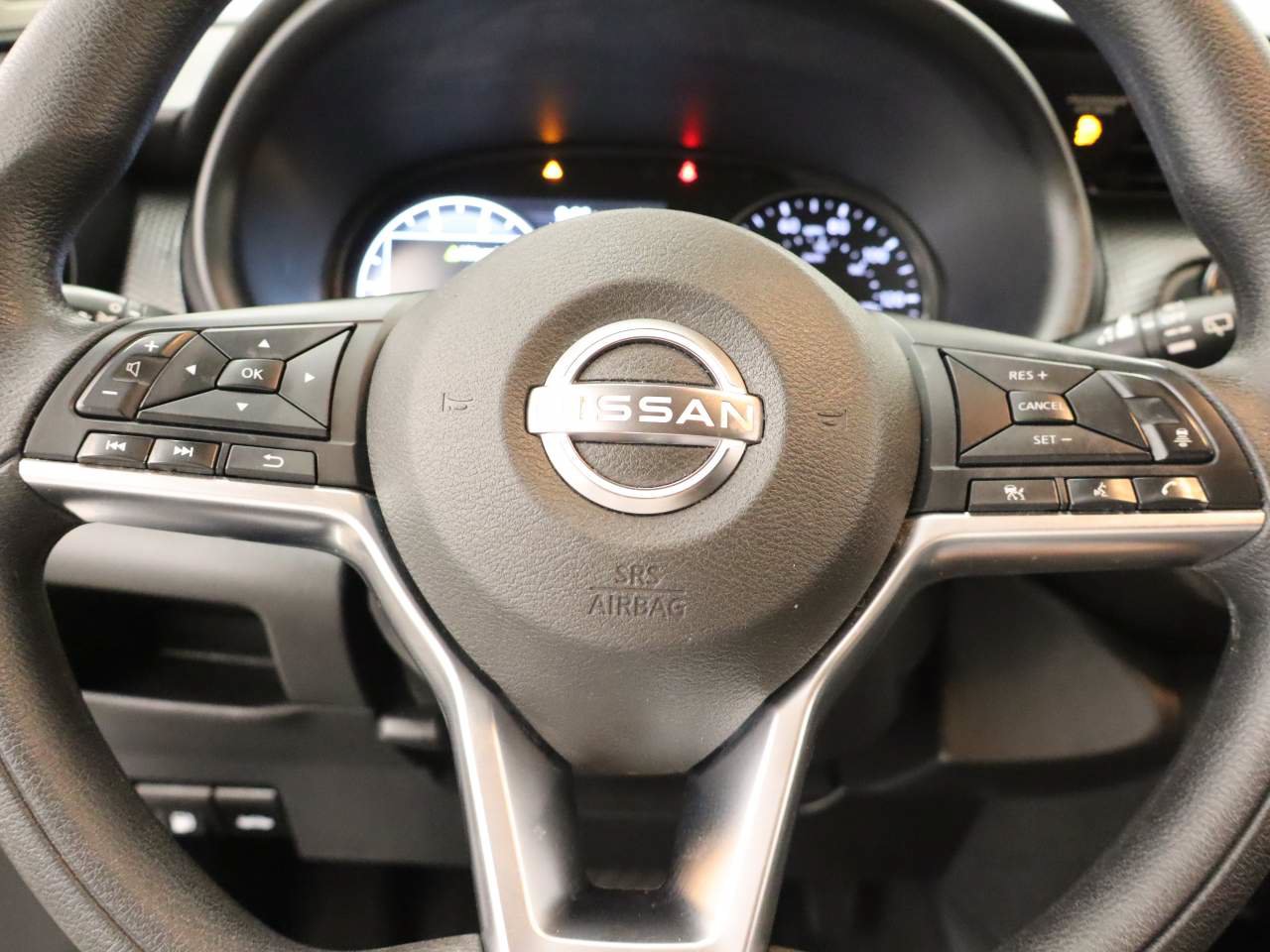 Used 2023 Nissan Kicks SV FWD image 12