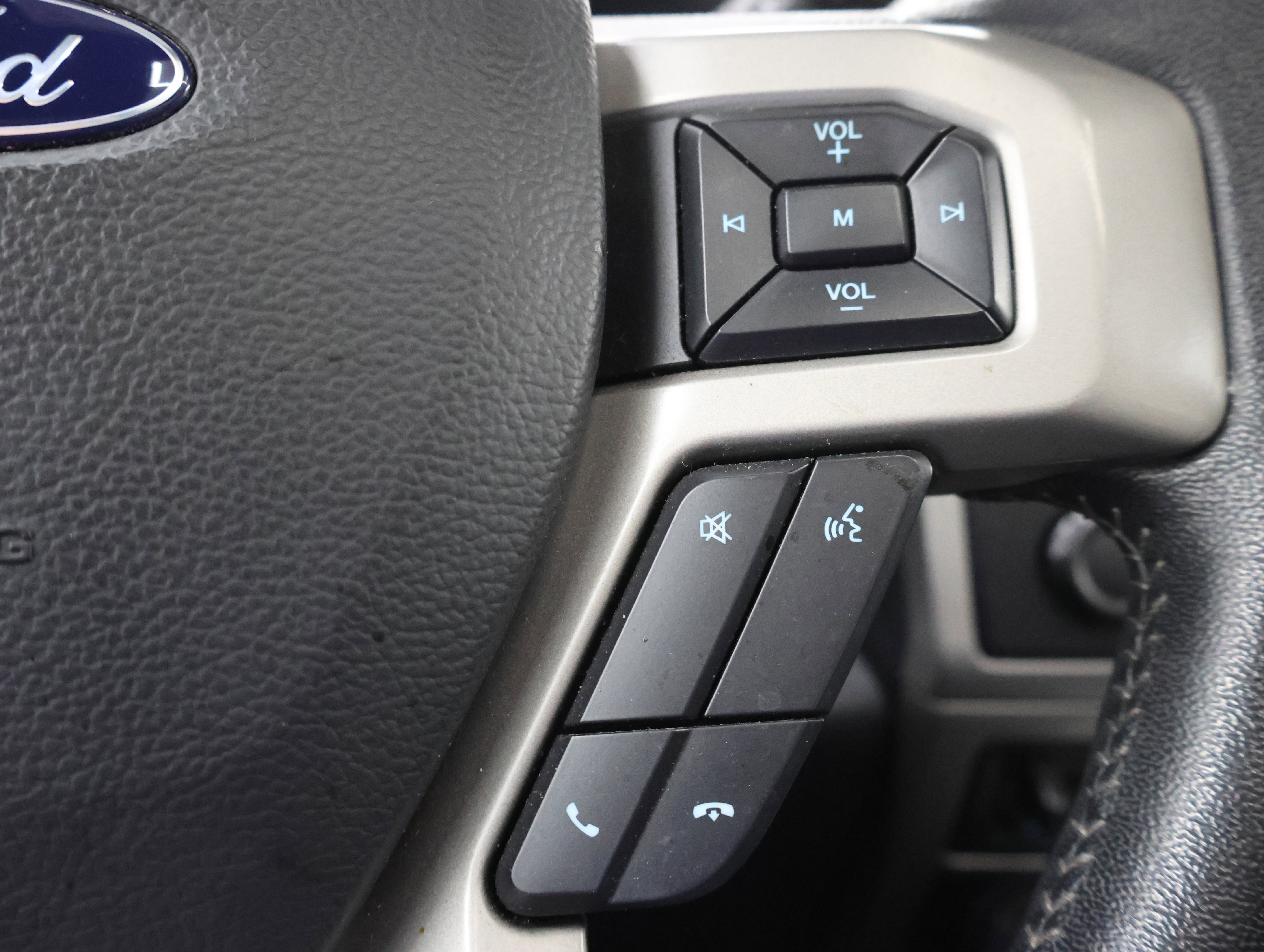Used 2022 Ford F450 Lariat w/ Lariat Ultimate Package AWD/4WD image 15