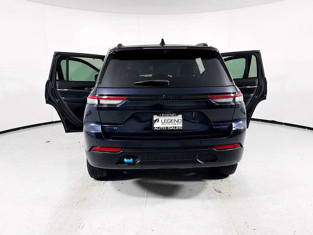 Used 2023 Jeep Grand Cherokee Trailhawk w/ Advanced Protech Group II AWD/4WD image 30