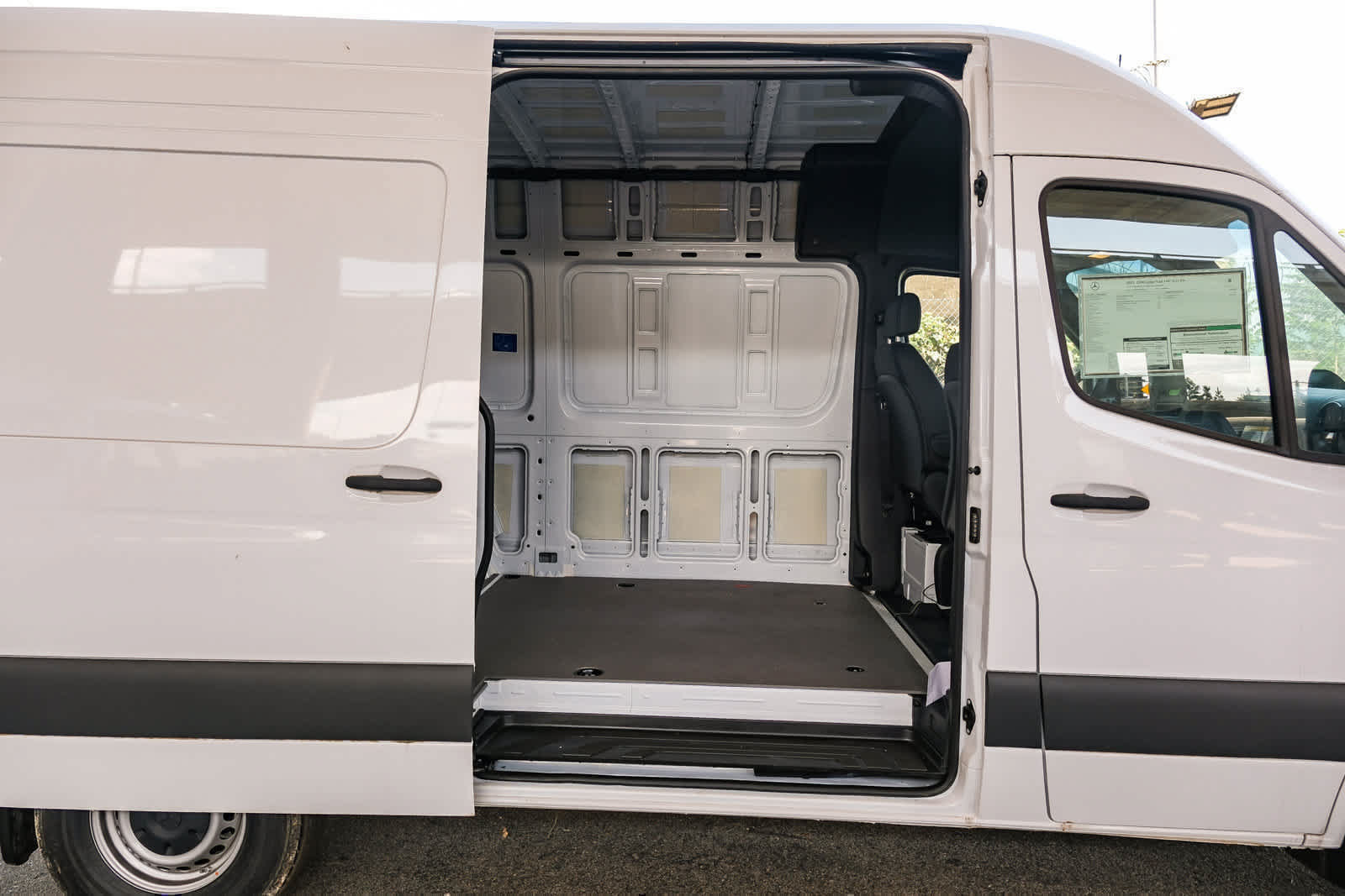 New 2025 Mercedes-Benz Sprinter 2500 image 48