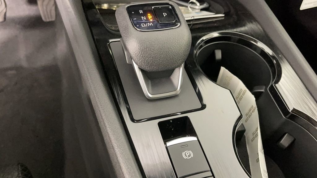 New 2025 Nissan Rogue SV image 18