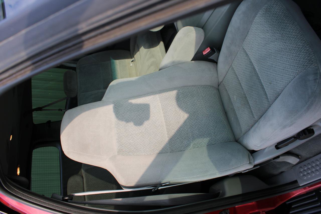 Used 2002 Ford Excursion XLT image 12