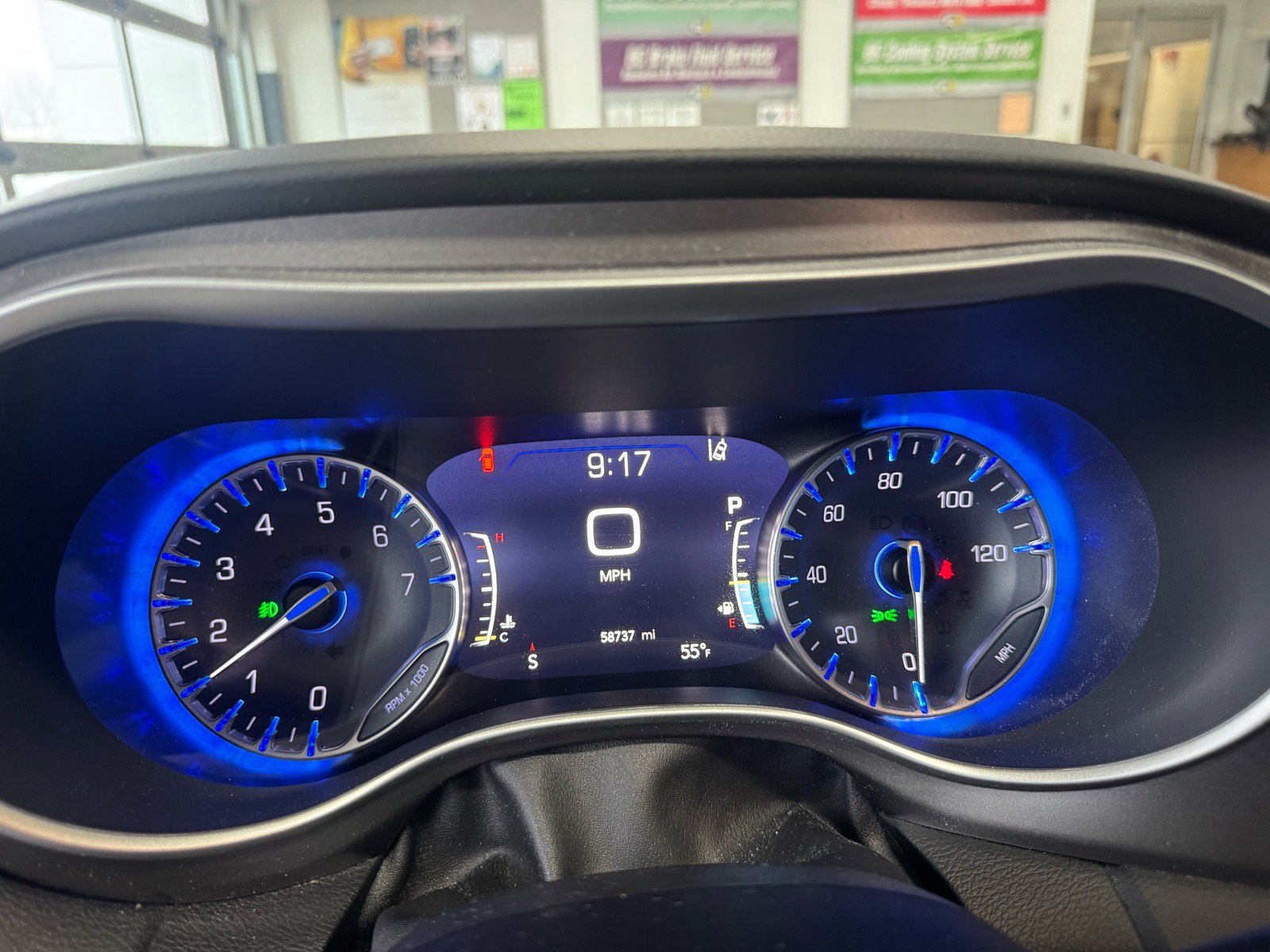 Used 2020 Chrysler Pacifica Touring-L Plus image 25