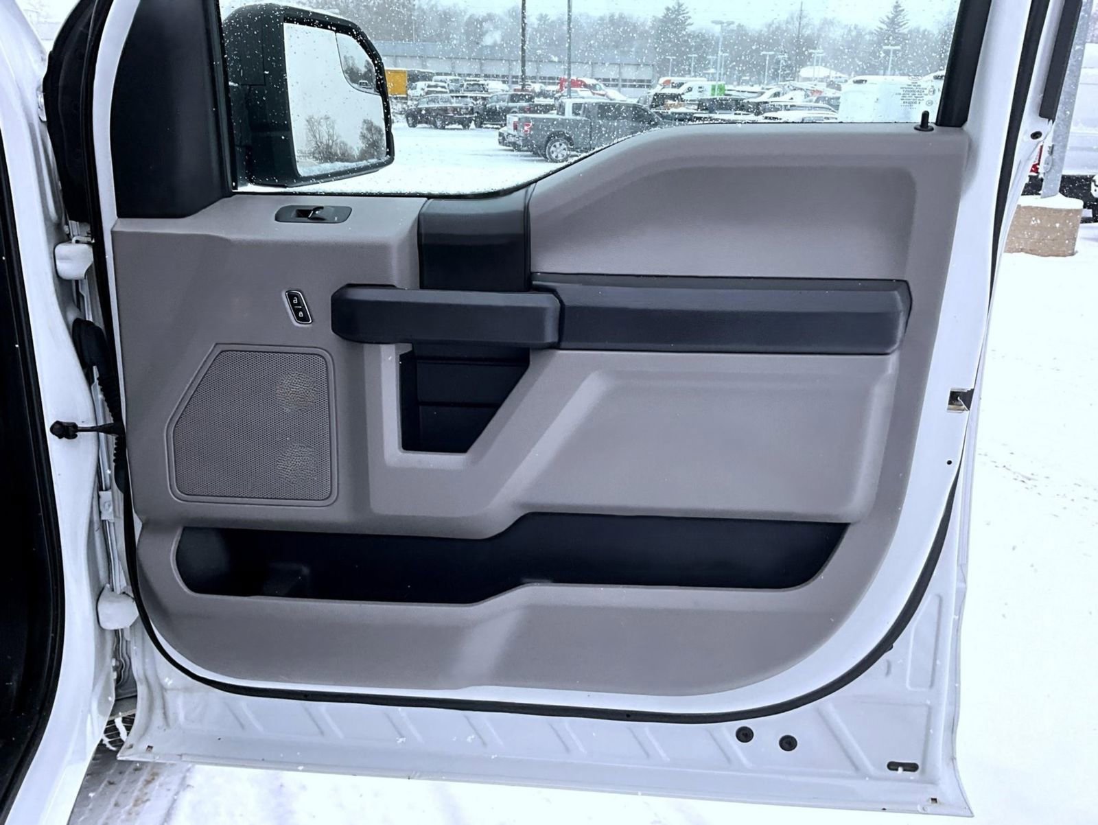 Used 2018 Ford F150 XL w/ Equipment Group 101A Mid image 17