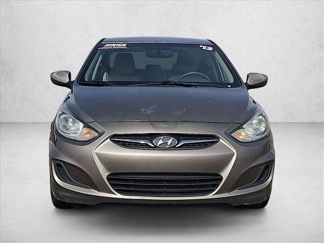 Used 2013 Hyundai Accent GLS image 2