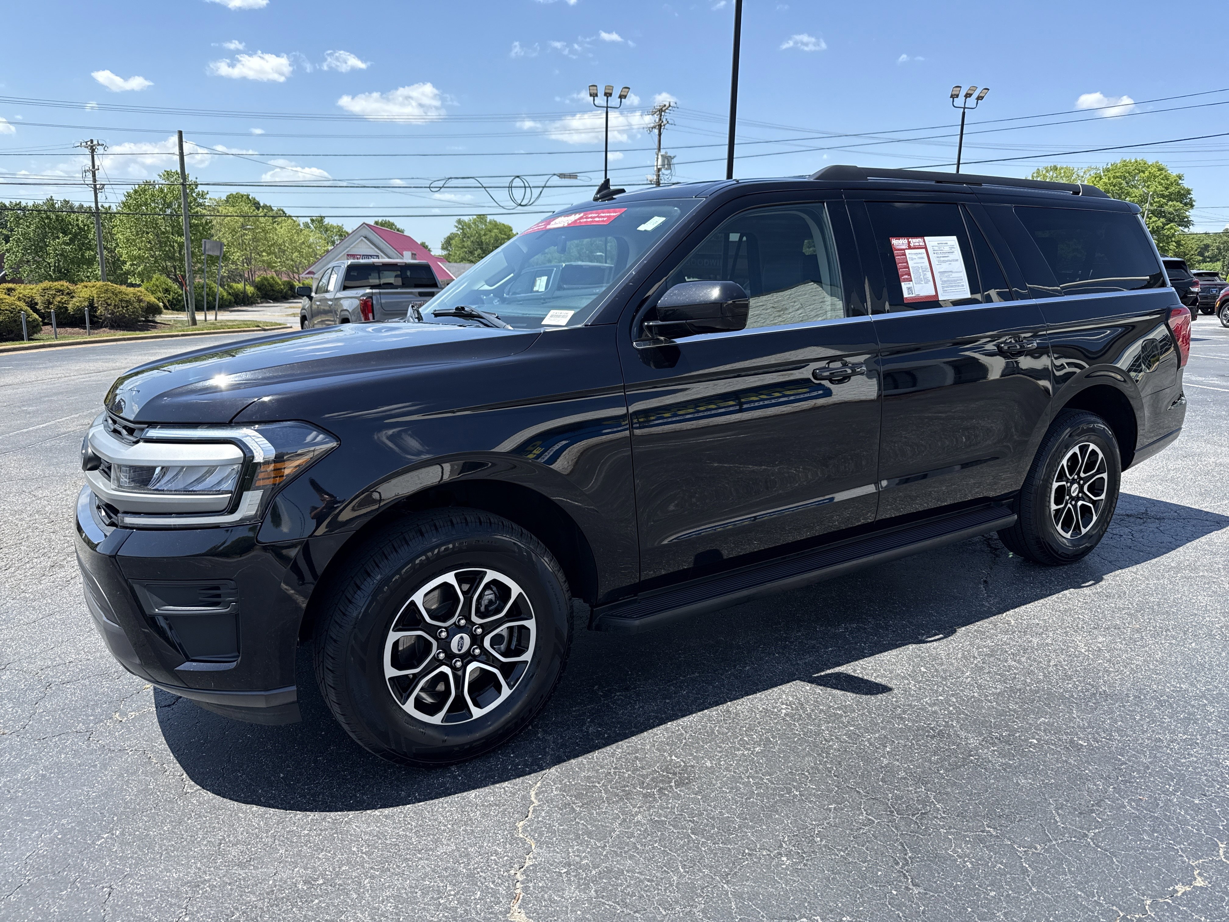 Used 2024 Ford Expedition Max XLT AWD/4WD image 5