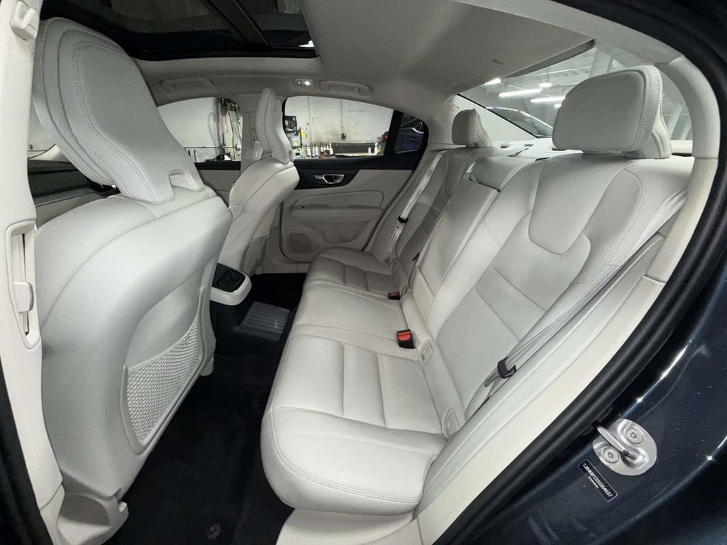 Used 2025 Volvo S60 T8 Plus image 18