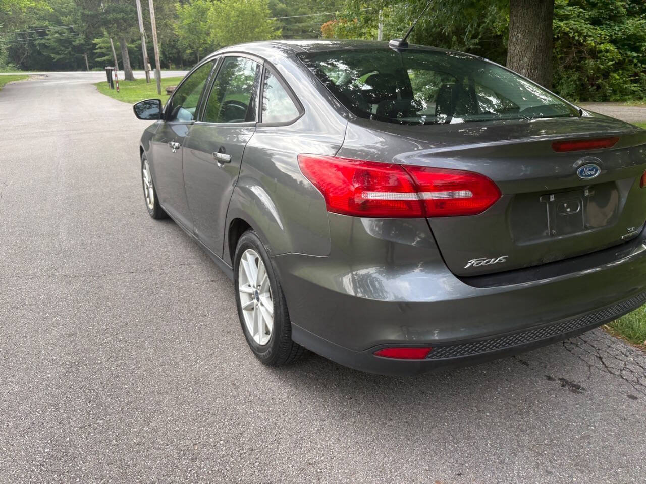 Used 2015 Ford Focus SE FWD image 7