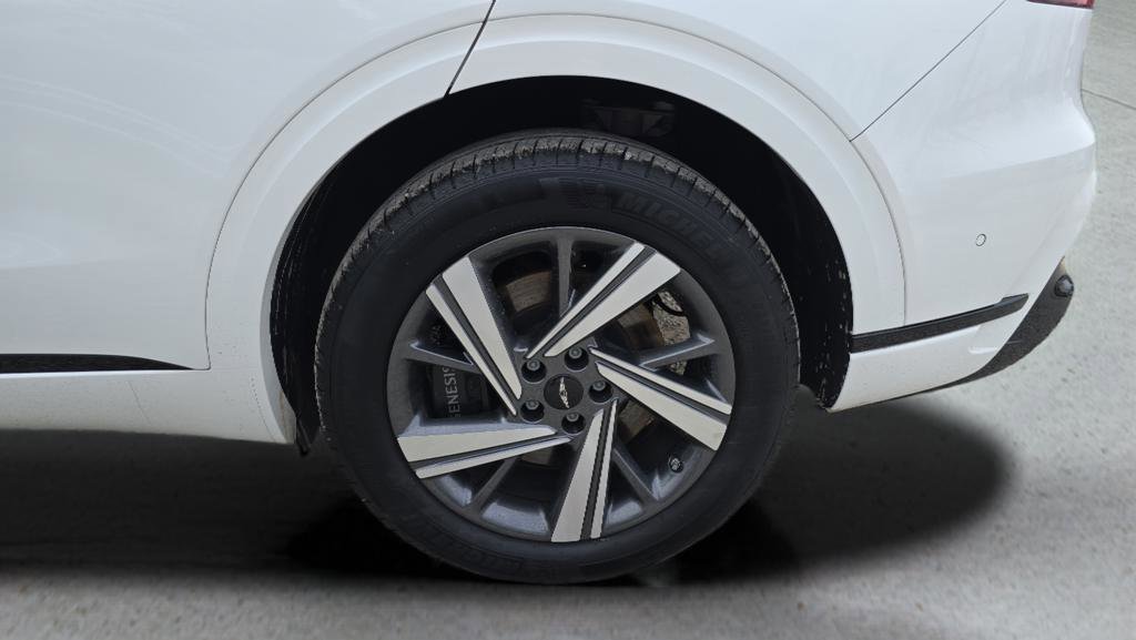 New 2026 Genesis GV70 3.5T Sport Advanced AWD/4WD image 17