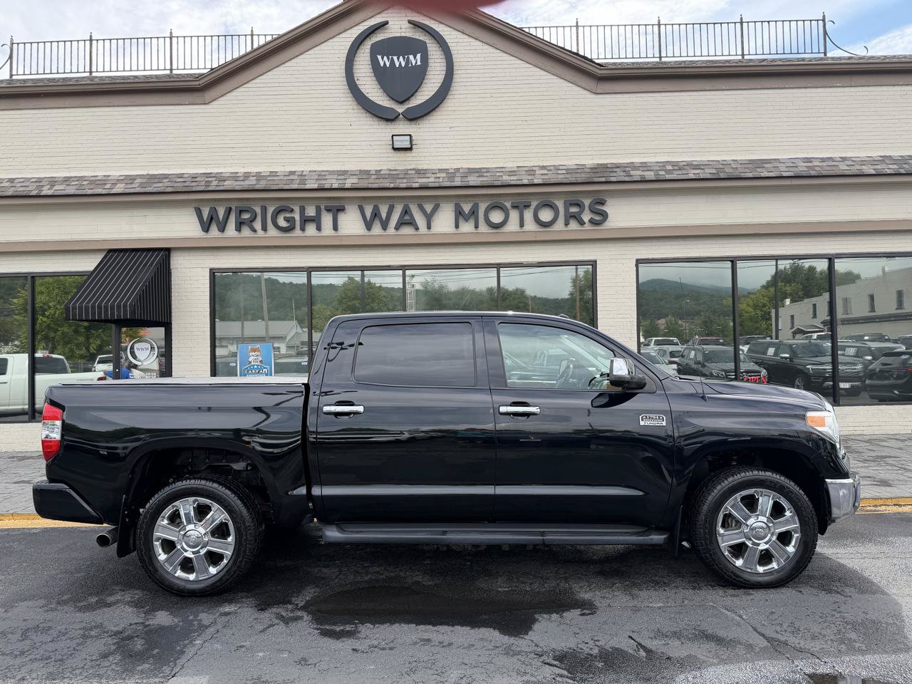 Used 2014 Toyota Tundra 1794 Edition AWD/4WD image 2