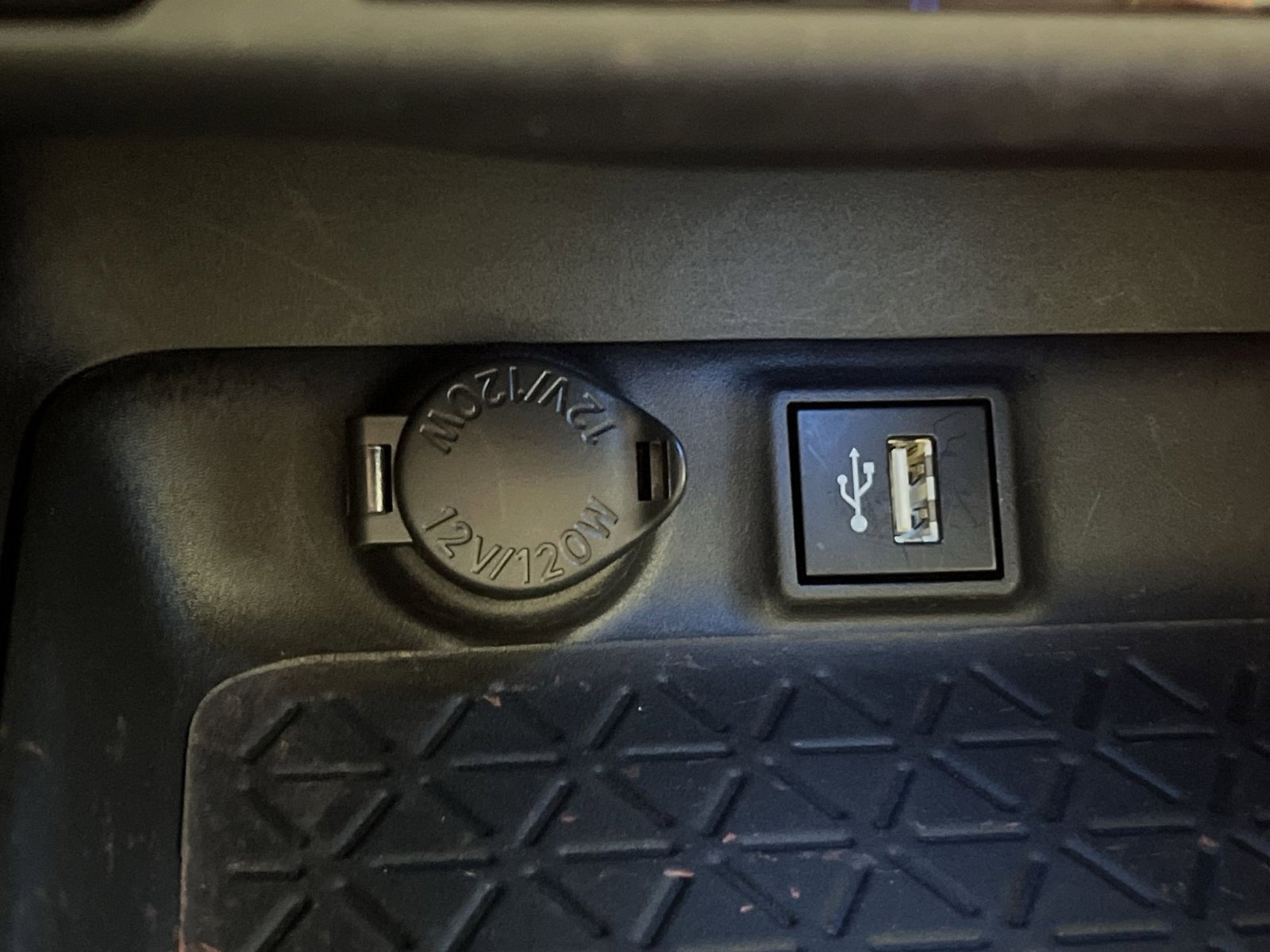 Used 2024 Toyota RAV4 XSE w/ Weather Package image 34