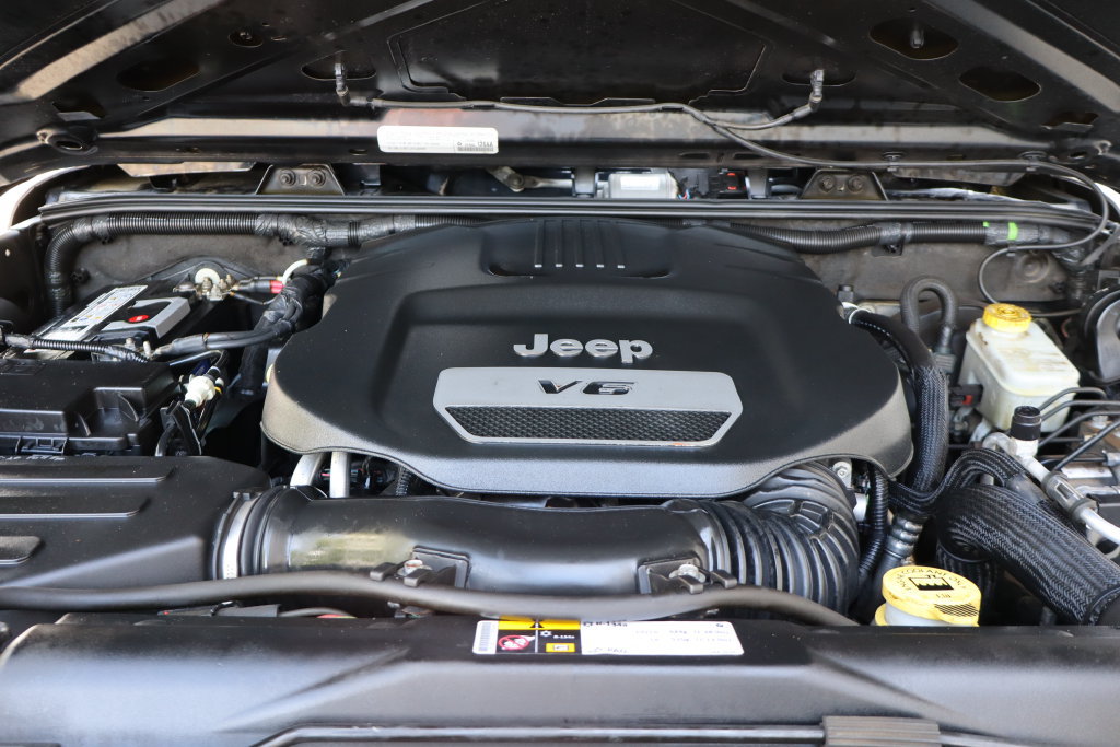 Used 2015 Jeep Wrangler Sport w/ Trailer Tow Group AWD/4WD image 27