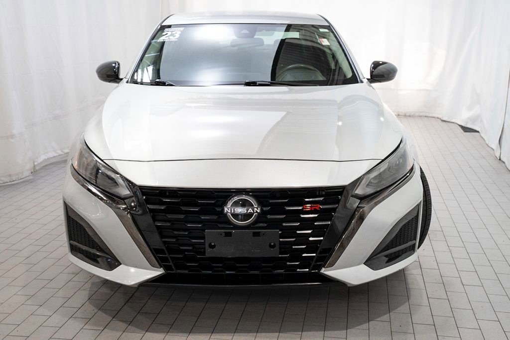 Certified 2023 Nissan Altima 2.5 SR FWD image 2