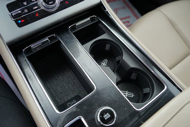 Used 2023 Lincoln Aviator AWD w/ Premium Package image 19