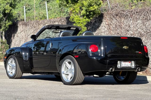 Used 2004 Chevrolet SSR w/ Preferred Equipment Group image 6