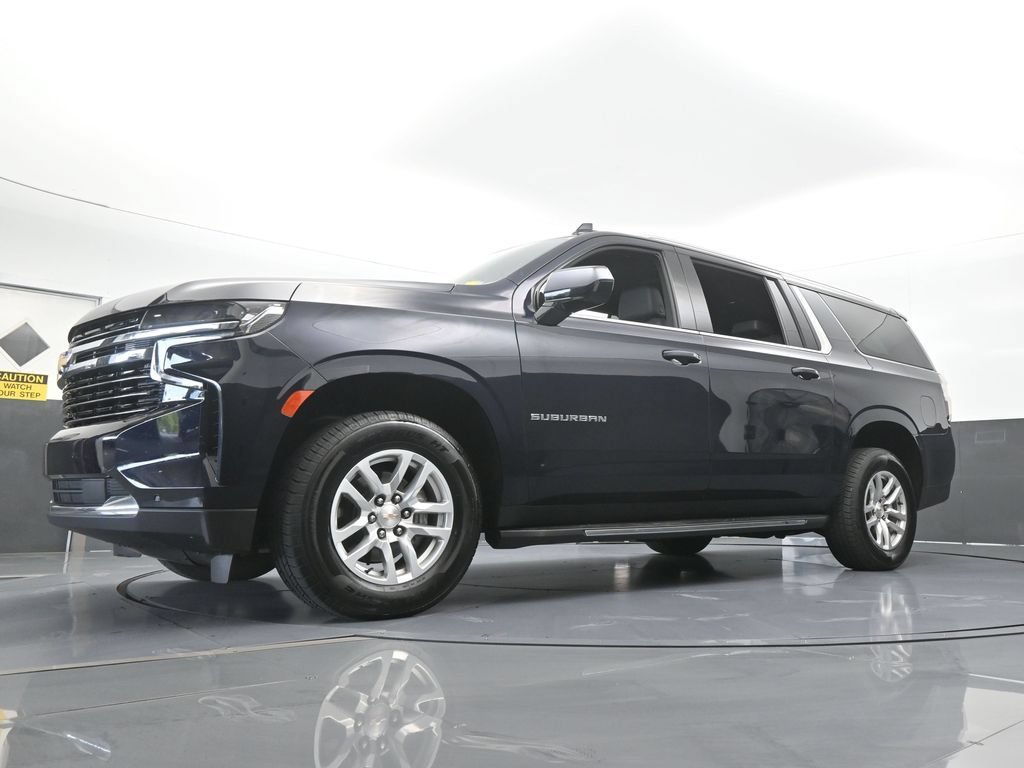 Used 2024 Chevrolet Suburban LT AWD/4WD image 58