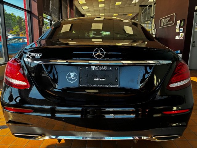 Used 2018 Mercedes-Benz E 300 w/ Premium 1 Package image 9