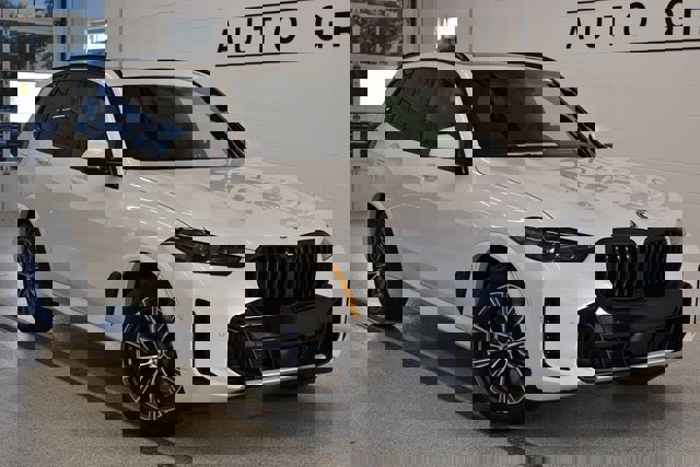 New 2026 BMW X5 xDrive50e w/ M Sport Package