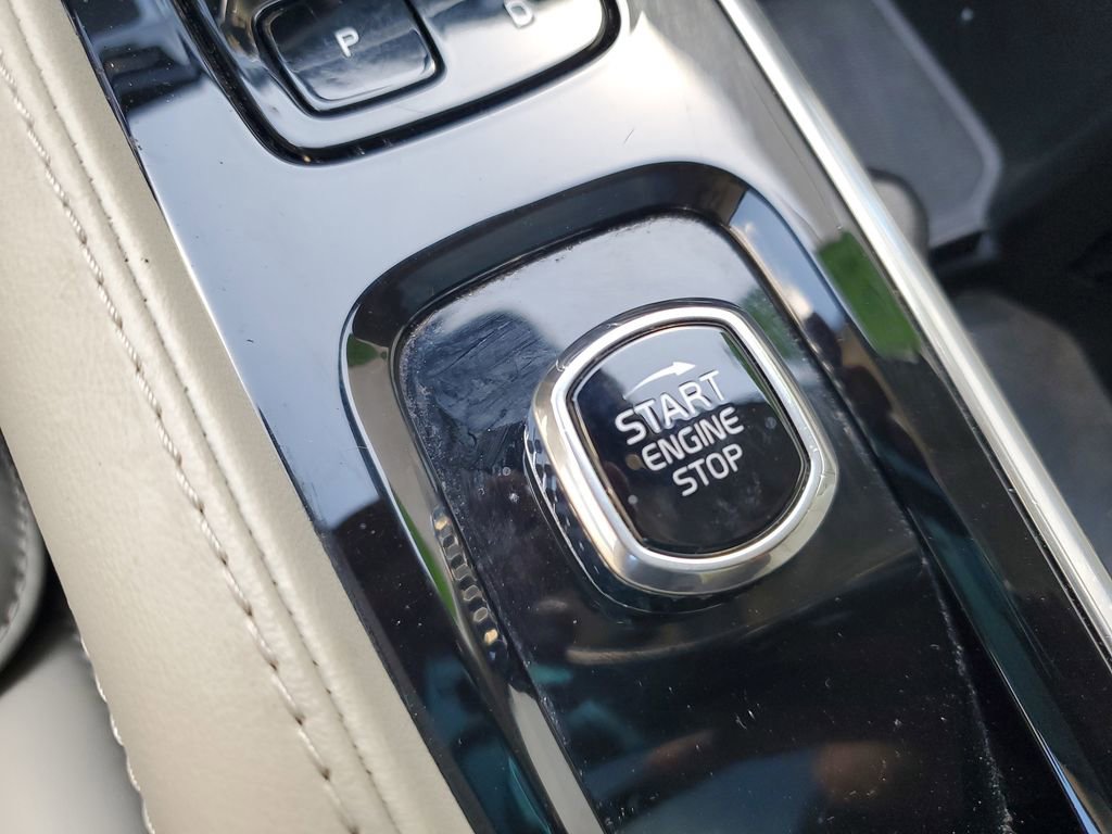 Used 2023 Volvo XC90 T8 Ultimate w/ Protection Package Premier image 24