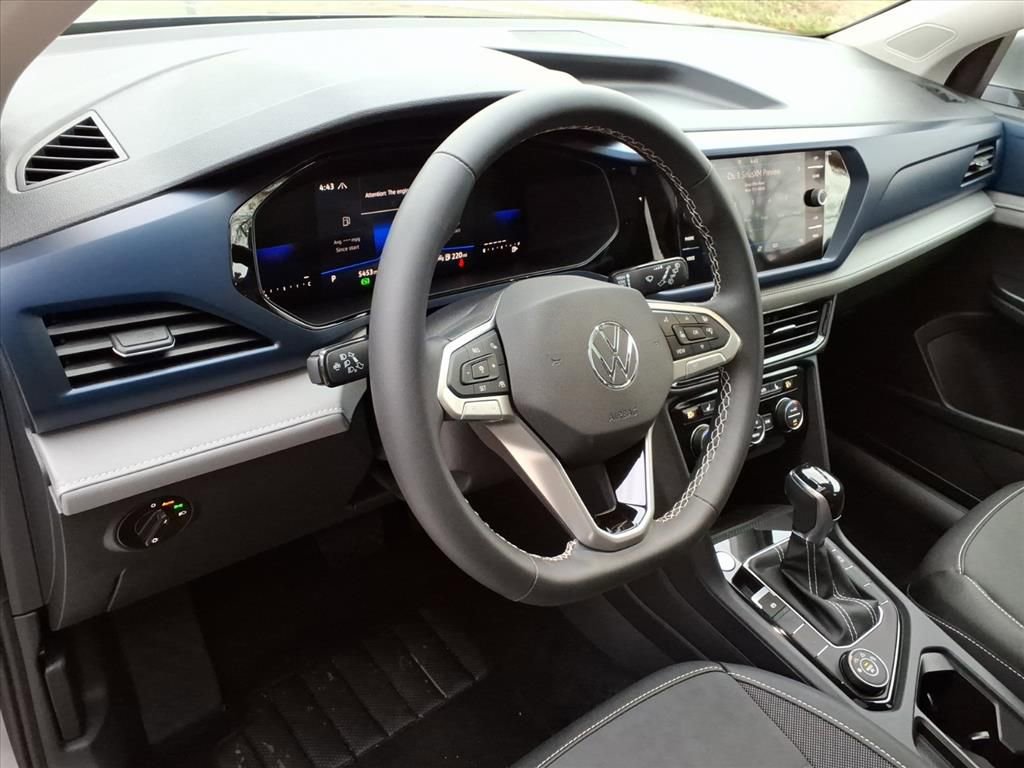 Used 2024 Volkswagen Taos SE image 14