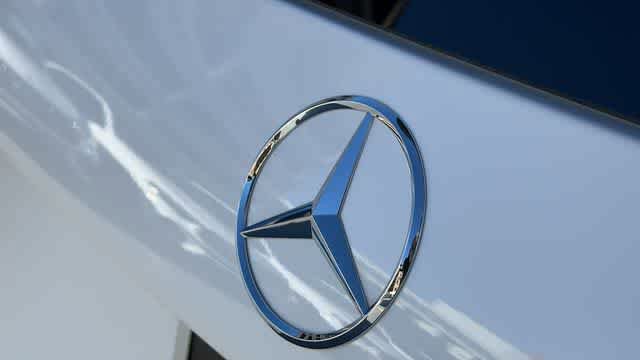 Used 2026 Mercedes-Benz GLB 250 4MATIC image 9