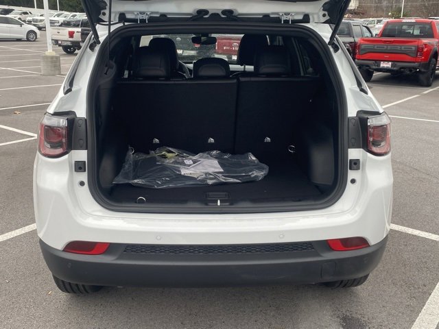 New 2026 Jeep Compass Limited image 7