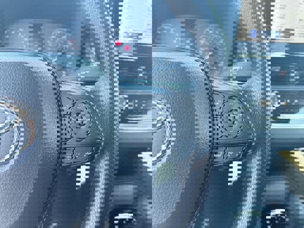 Used 2024 Toyota Corolla LE image 9