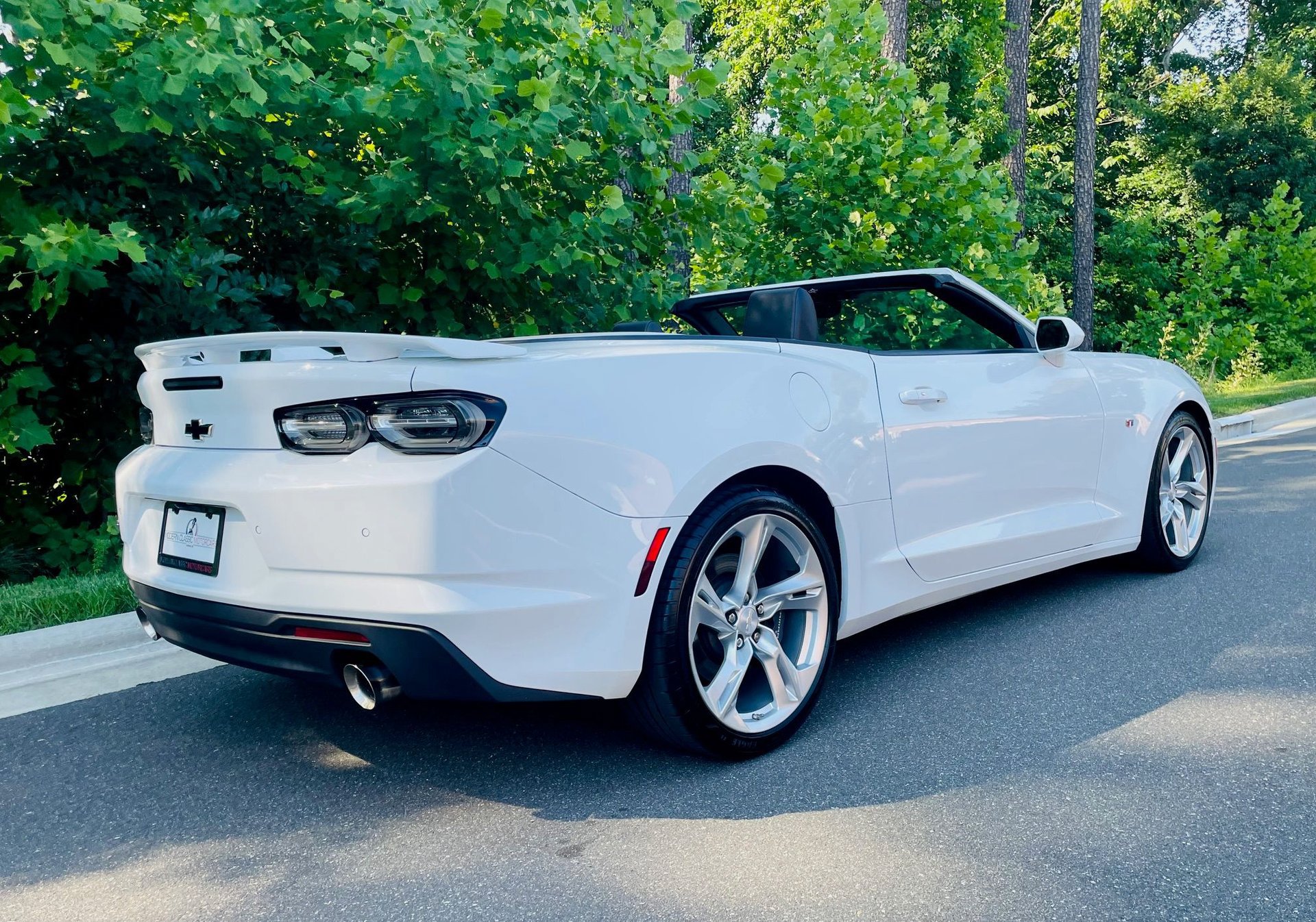 Used 2022 Chevrolet Camaro SS RWD image 14
