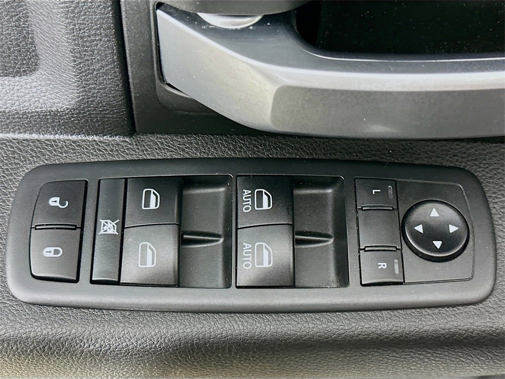 Used 2019 RAM 2500 Tradesman w/ Chrome Appearance Group image 20