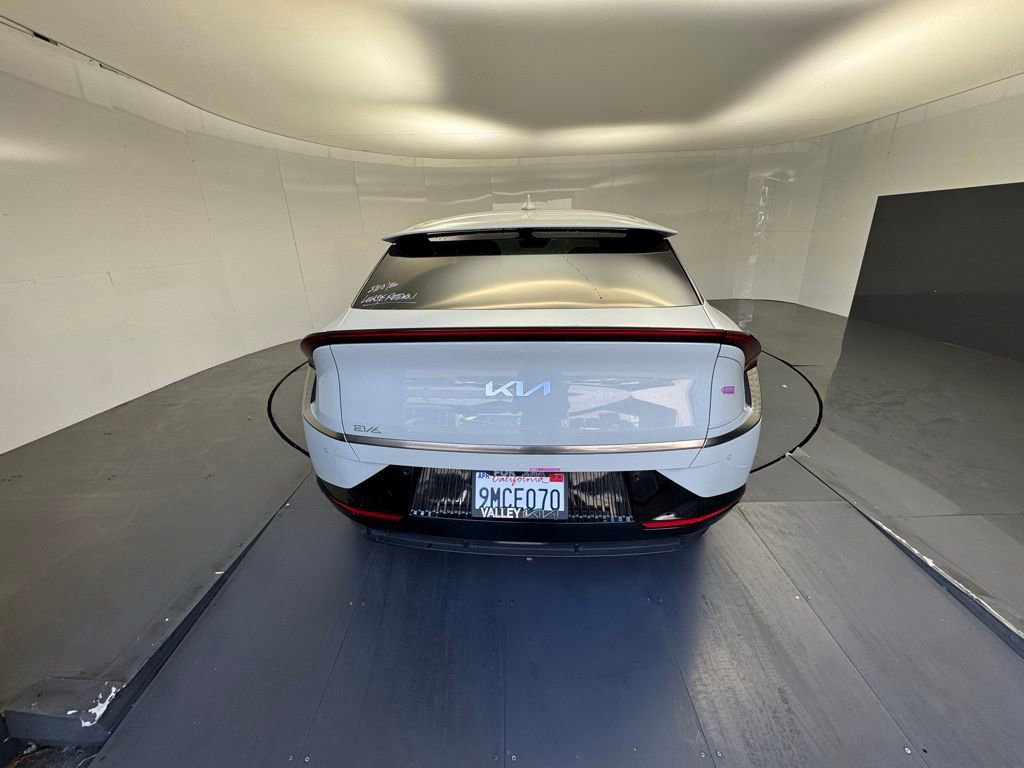 Certified 2024 Kia EV6 Wind w/ Wind Technology Package image 4