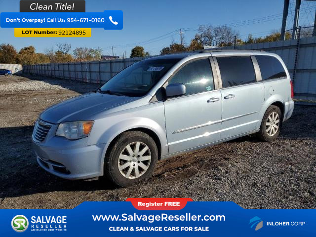 Used 2013 Chrysler Town & Country Touring image 1