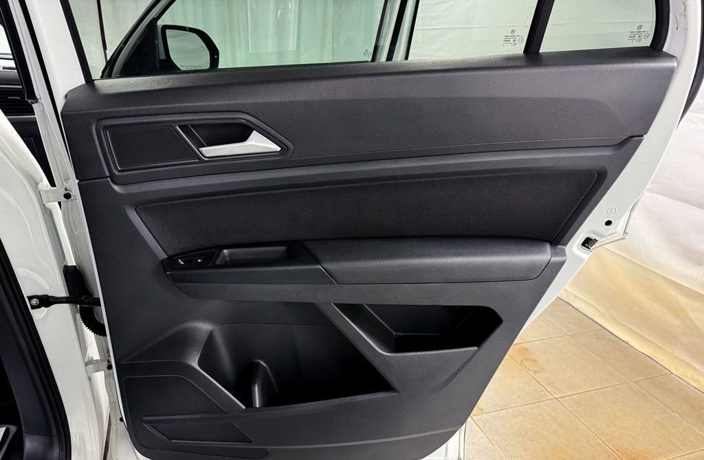 Used 2020 Volkswagen Atlas Cross Sport S image 14