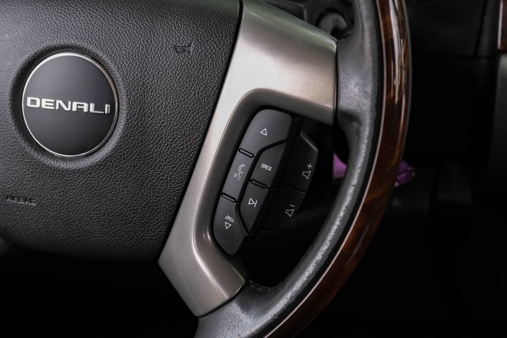Used 2013 GMC Yukon XL Denali AWD/4WD image 28