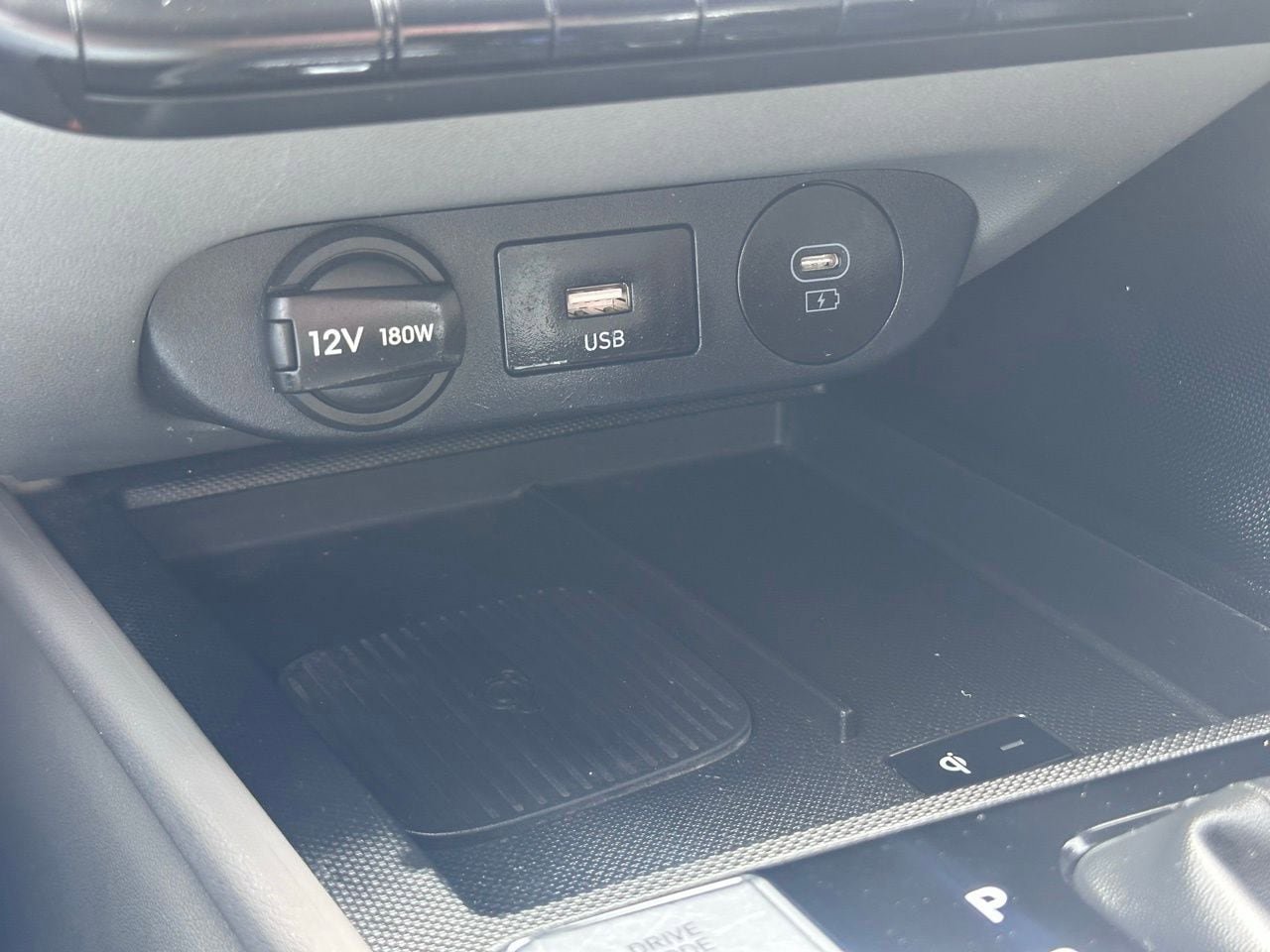 Used 2025 Hyundai Elantra Sport FWD image 30