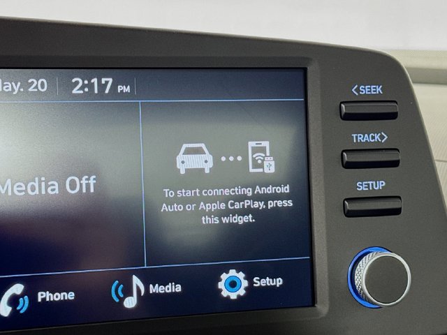 Used 2025 Hyundai Elantra Sport FWD image 21