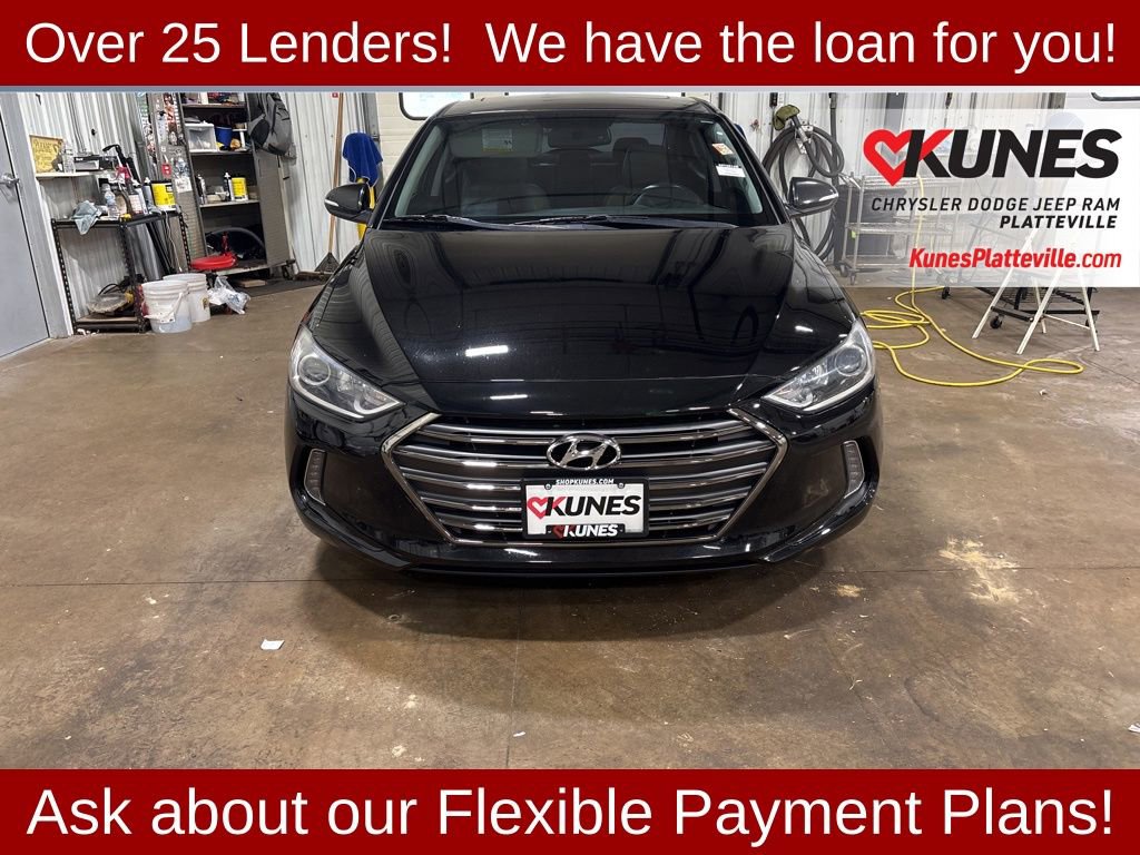 Used 2017 Hyundai Elantra Limited w/ Limited Tech Package 04 image 3