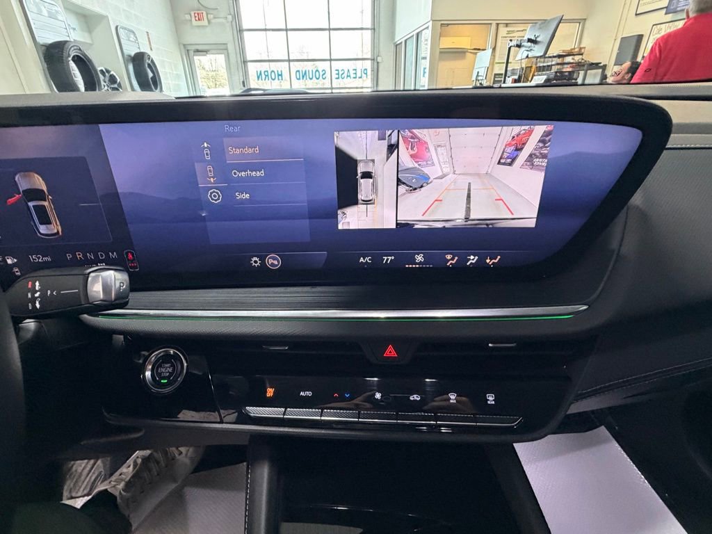 Used 2025 Buick Envision Preferred image 14