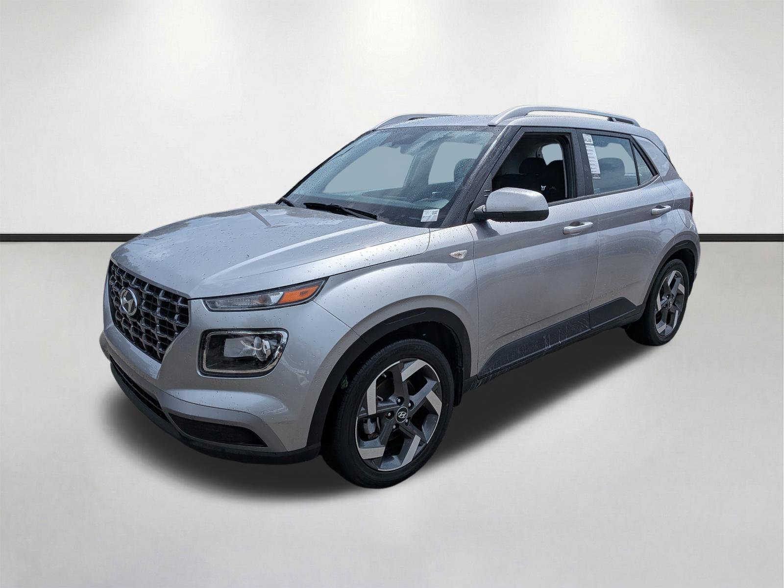 Used 2023 Hyundai Venue SEL FWD image 8
