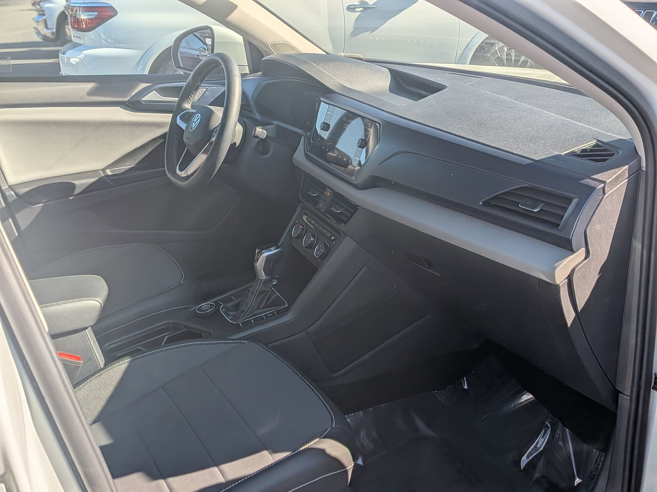 Used 2022 Volkswagen Taos SE AWD/4WD image 22