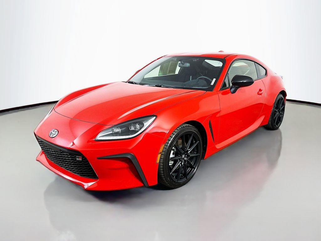 Used 2025 Toyota GR86 Premium RWD image 3