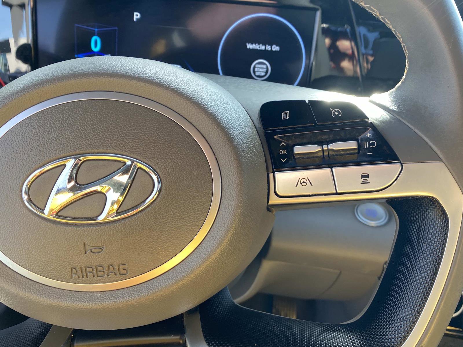 Used 2022 Hyundai Elantra SEL w/ Convenience Package image 25