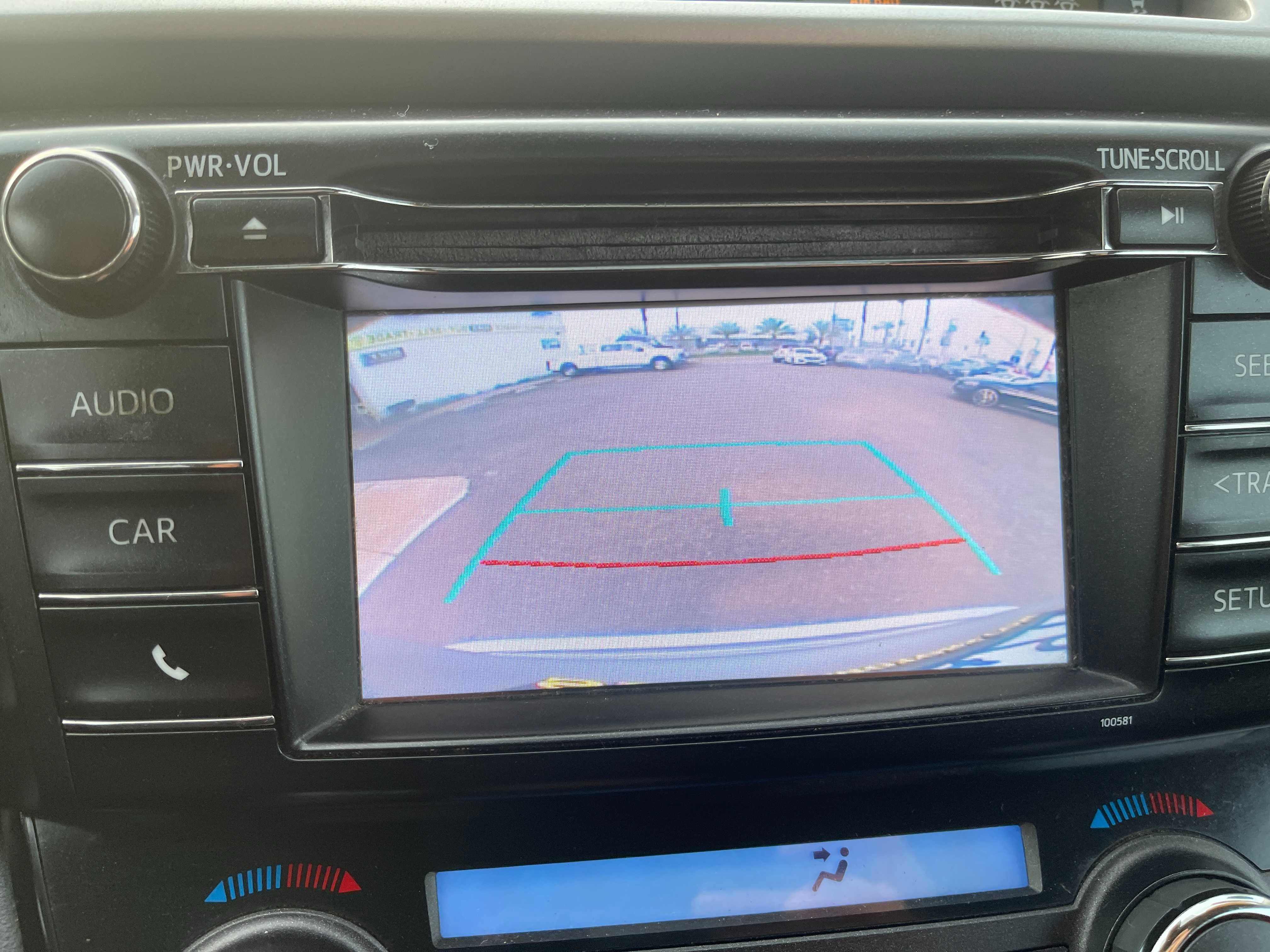 Used 2018 Toyota RAV4 XLE image 22