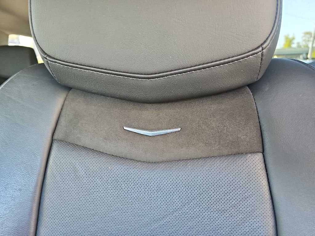 Used 2017 Cadillac Escalade ESV Luxury image 19