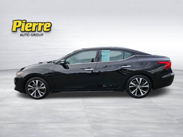 Used 2017 Nissan Maxima 3.5 SL w/ Interior Lighting Package FWD image 2