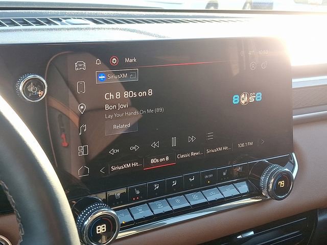 Used 2024 GMC Canyon AT4 w/ AT4 Premium Package image 16