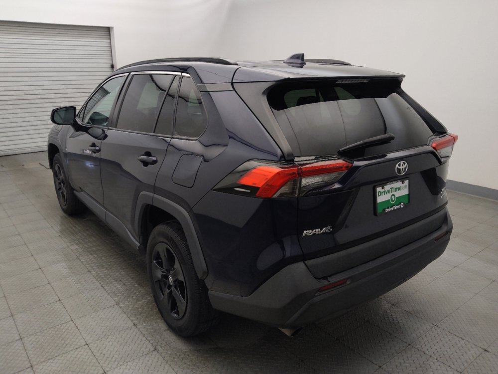 Used 2020 Toyota RAV4 XLE AWD/4WD image 5