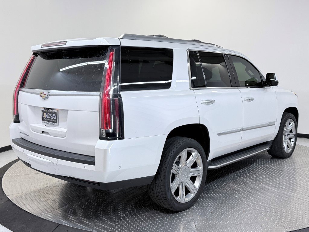 Used 2018 Cadillac Escalade Luxury image 6