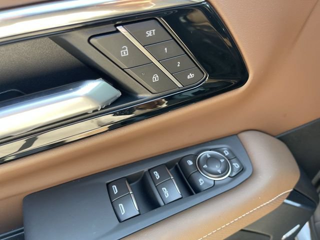 New 2026 Chevrolet Tahoe High Country AWD/4WD image 13