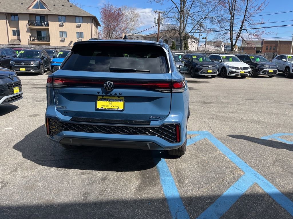 New 2026 Volkswagen Tiguan SE R-Line image 8